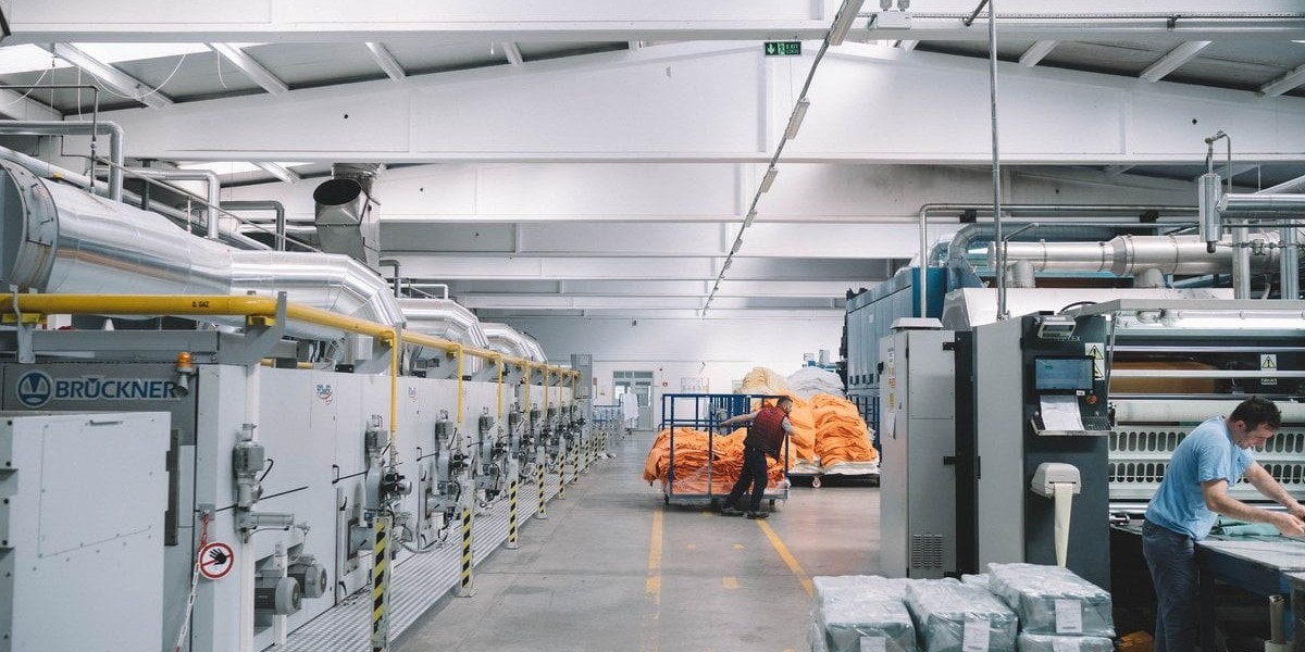 Why Choose UK Wholesale Supplier Over Imports?