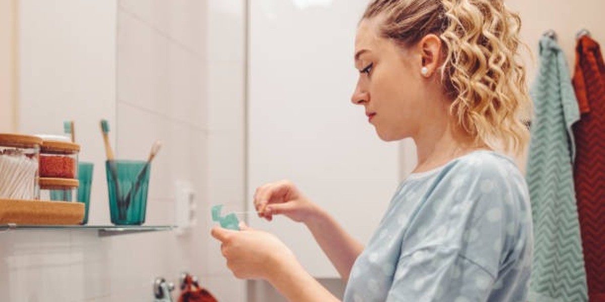 تنظيف وتلميع الأسنان في الرياض من خبراء الأسنان