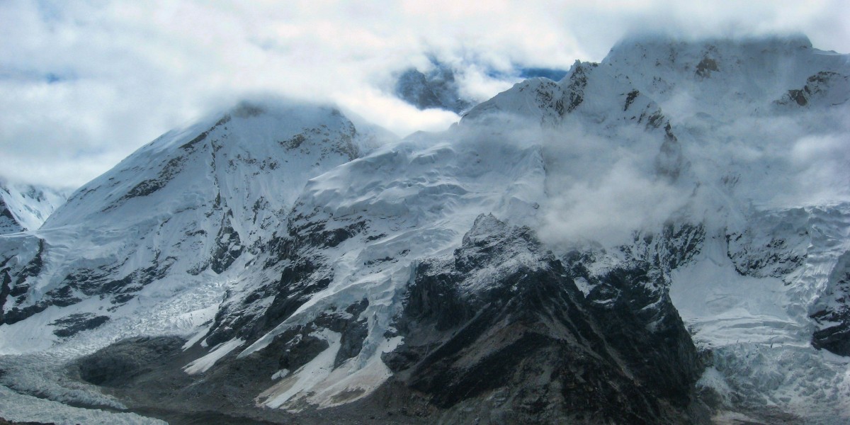 Everest Base Camp Trek: Step by Step to the Roo