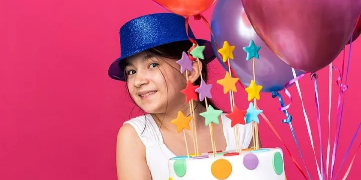 Unique Modern Birthday Cakes for Girls They’ll