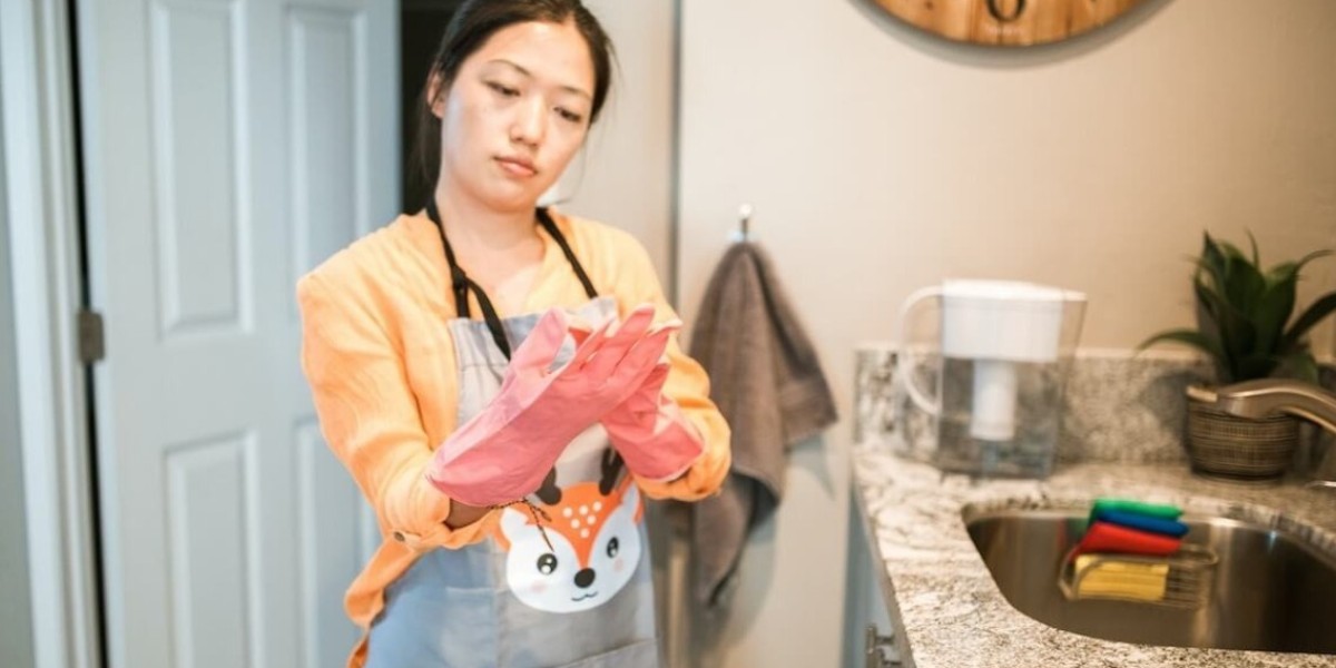 The Role of Technology in Modern Maid Services