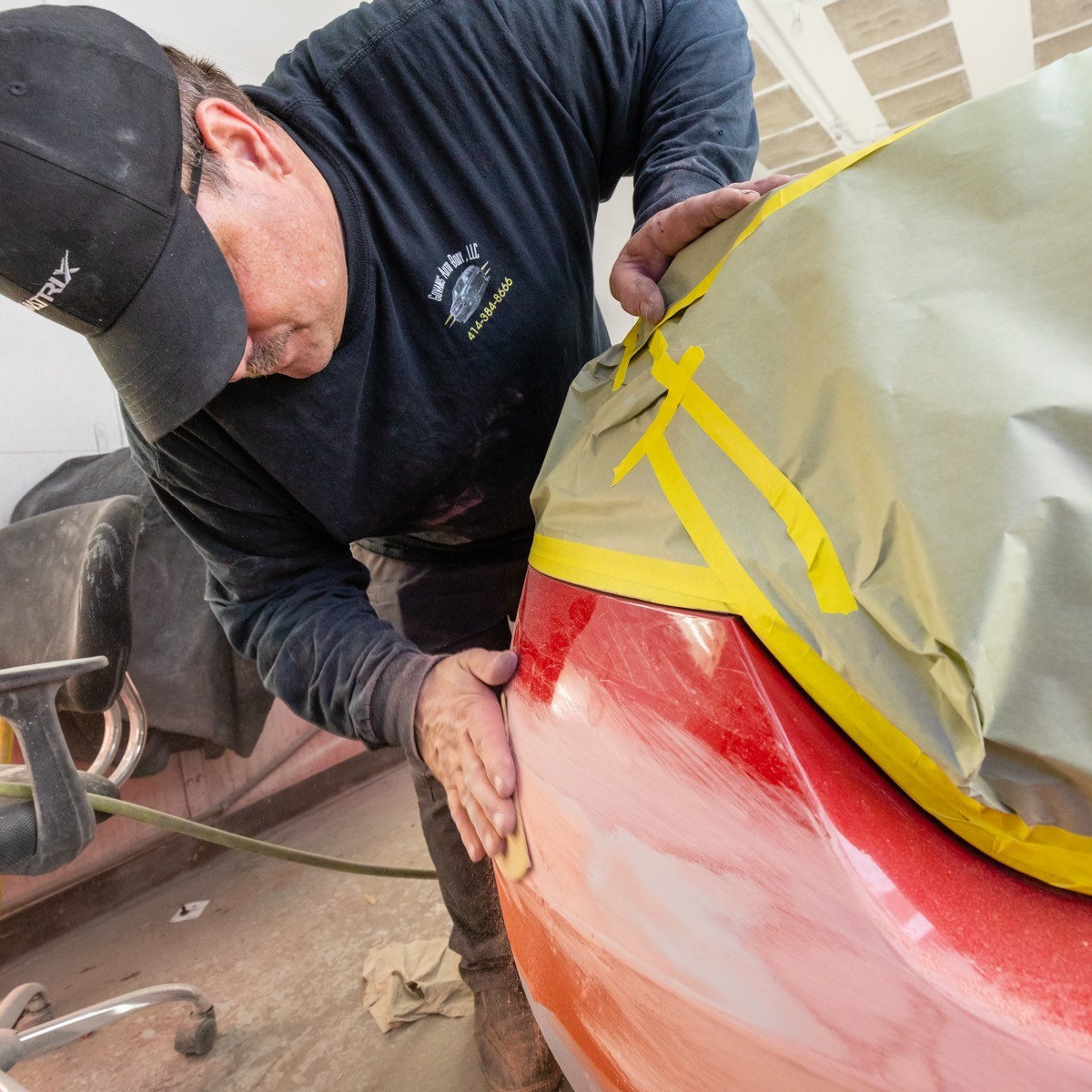 Govanis Auto Body Profile Picture