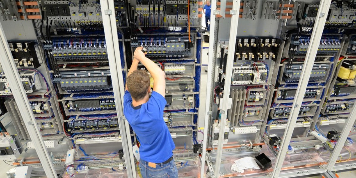 Understanding Electrical Distribution Panels