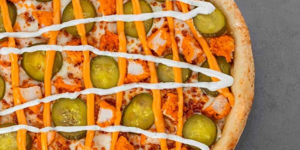Not All Pizza in Lahore Is the Same—This One Hi