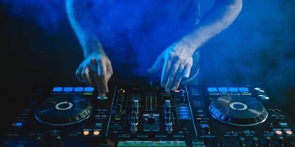 DJ SKaZ Brings the Ultimate Party Experience