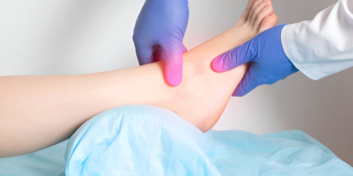 Achilles Tendonitis Care in Dubai's Climate