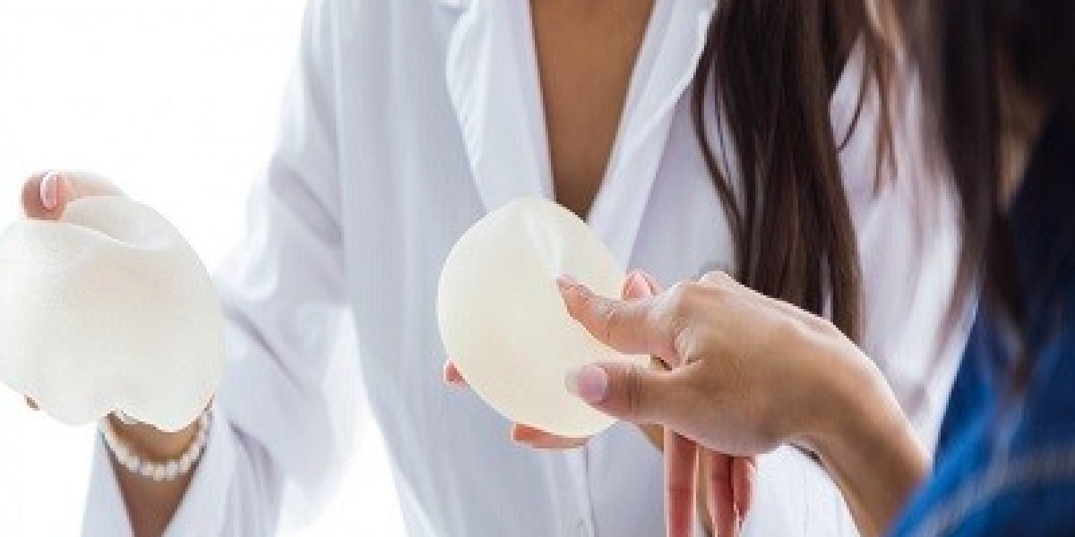 Can Breast Augmentation Improve Confidence