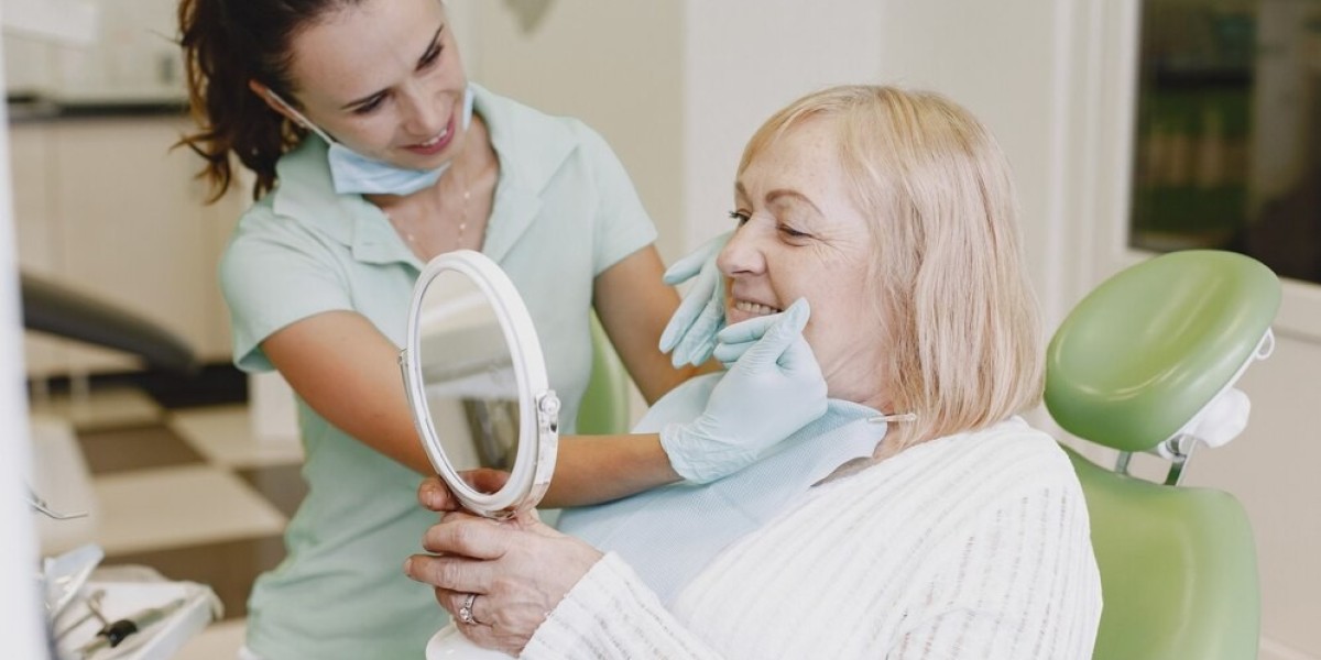 Cosmetic Tooth Bonding: Natural Looking