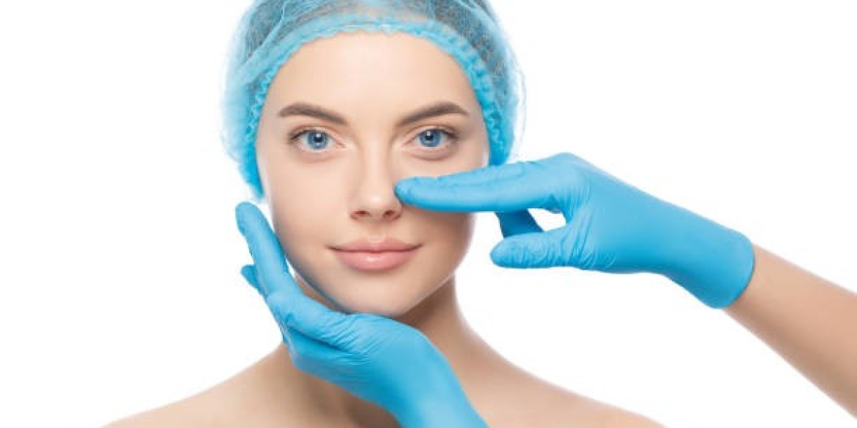 تواصل مع أفضل أخصائي تجميل أنف في الرياض
