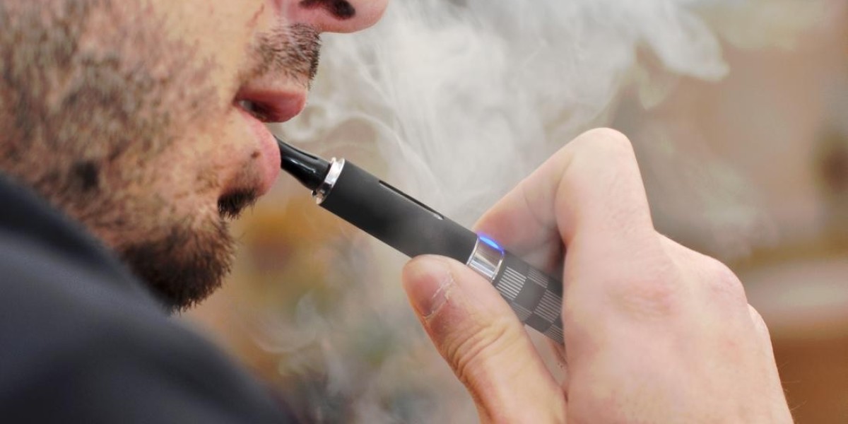 Night Crawler RAZ Vape 25K LTX: A Bold New Flav