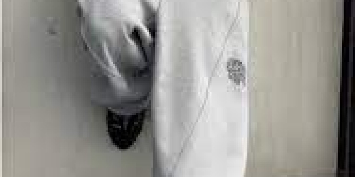 Kroen Clothing: Redefining Streetwear fashion