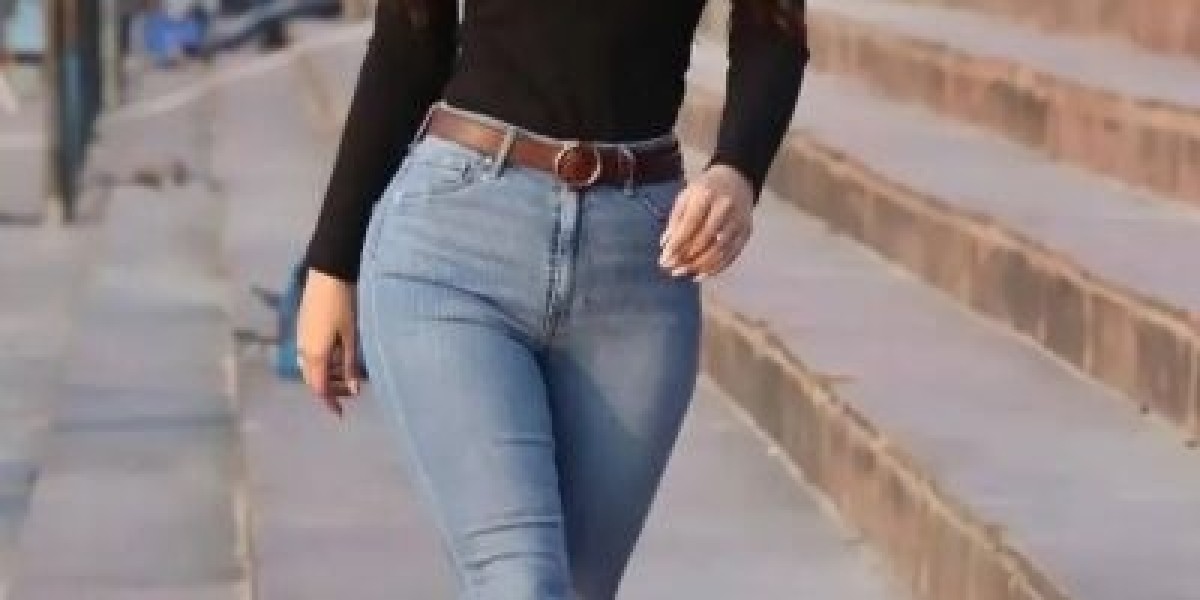 VIP Dubai Escort	+971524379072