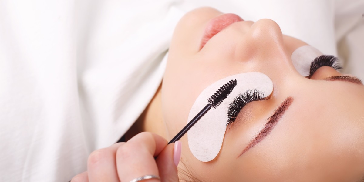 What’s Trending in Eyelash Extensions for 2025?