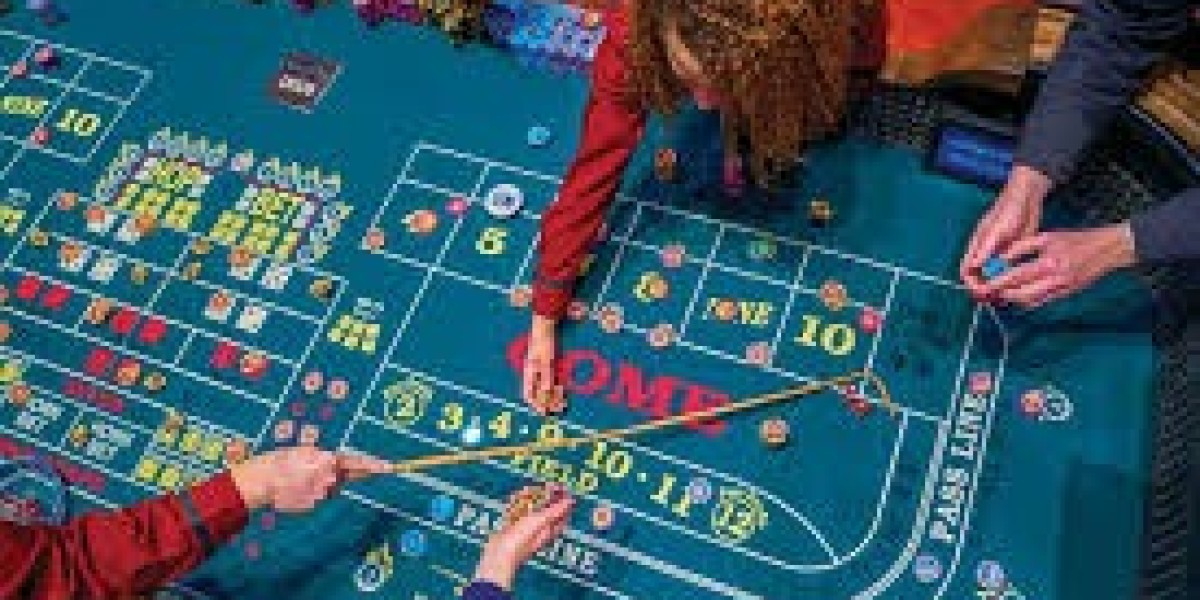 How to Play Mini Baccarat