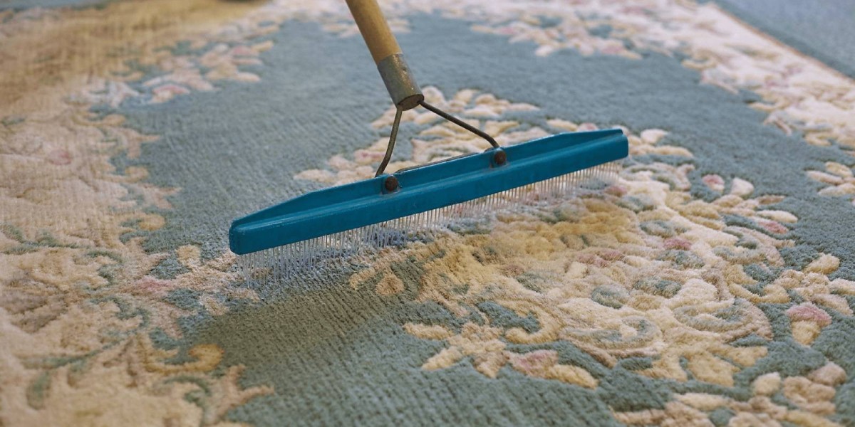 Refresh Your Rugs with Naples Cleaning Services