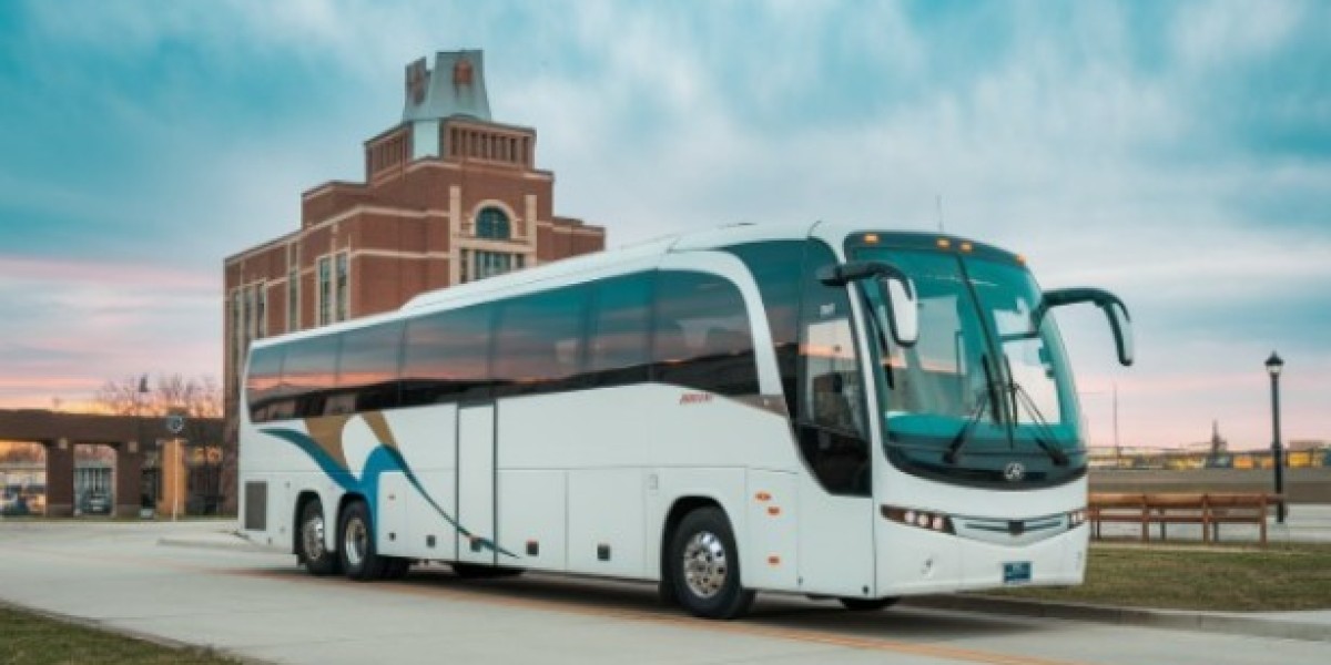 Quick bus rental booking in Plantation with 24/