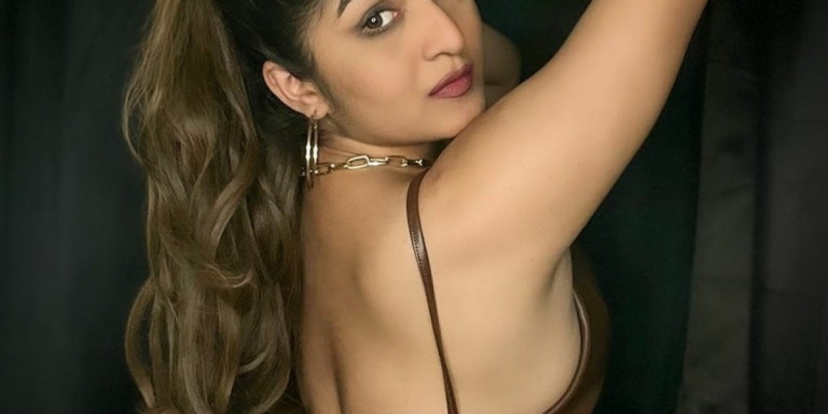 Pakistani Escorts in Abu Dhabi	+971525811763