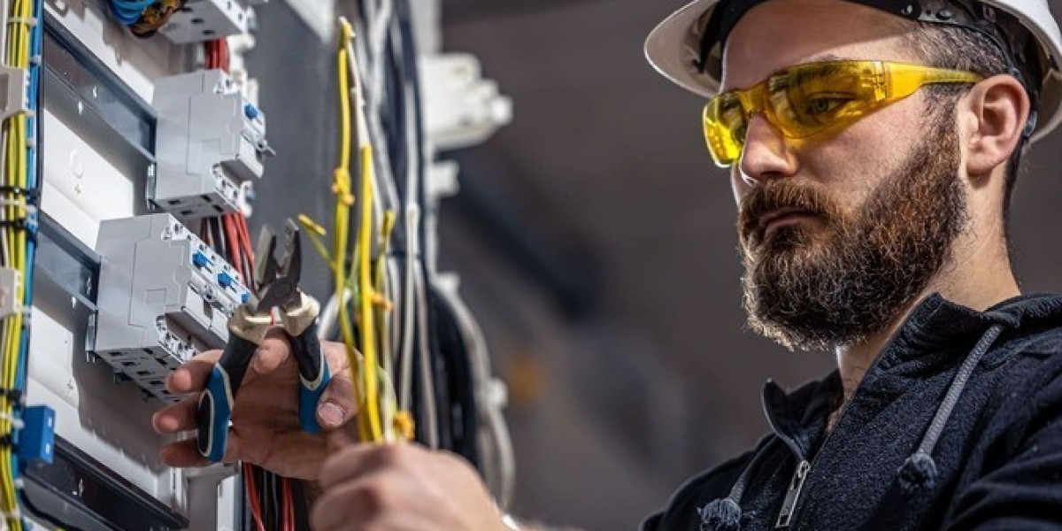 How to Choose the Right Size Electrical Panel
