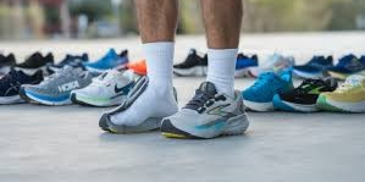 Best Footwear for Plantar Fasciitis