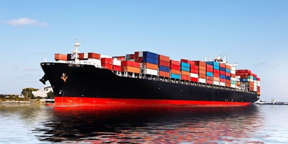 Boosting Efficiency  How Fleet Logistics Suppor