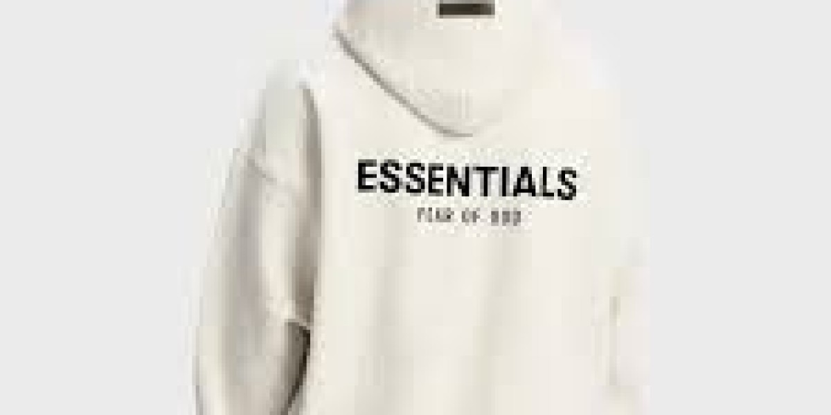 Minimalist Hoodie Trends for a Clean Look